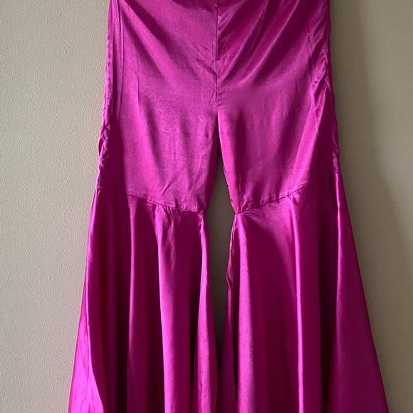 Beautiful 3 piece suit with intricate work - Picture 3 of 5